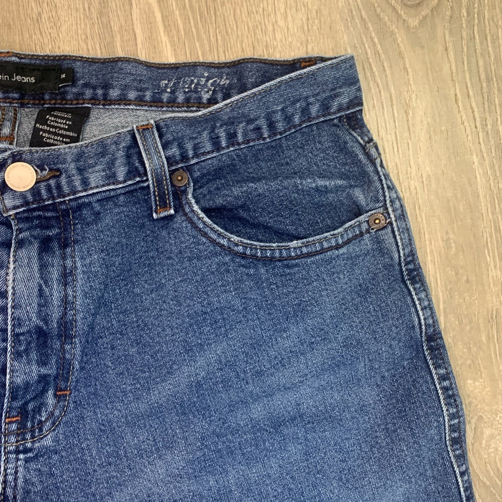 Vintage Calvin Klein jeans. Size 14 dark wash - Picture 4 of 7